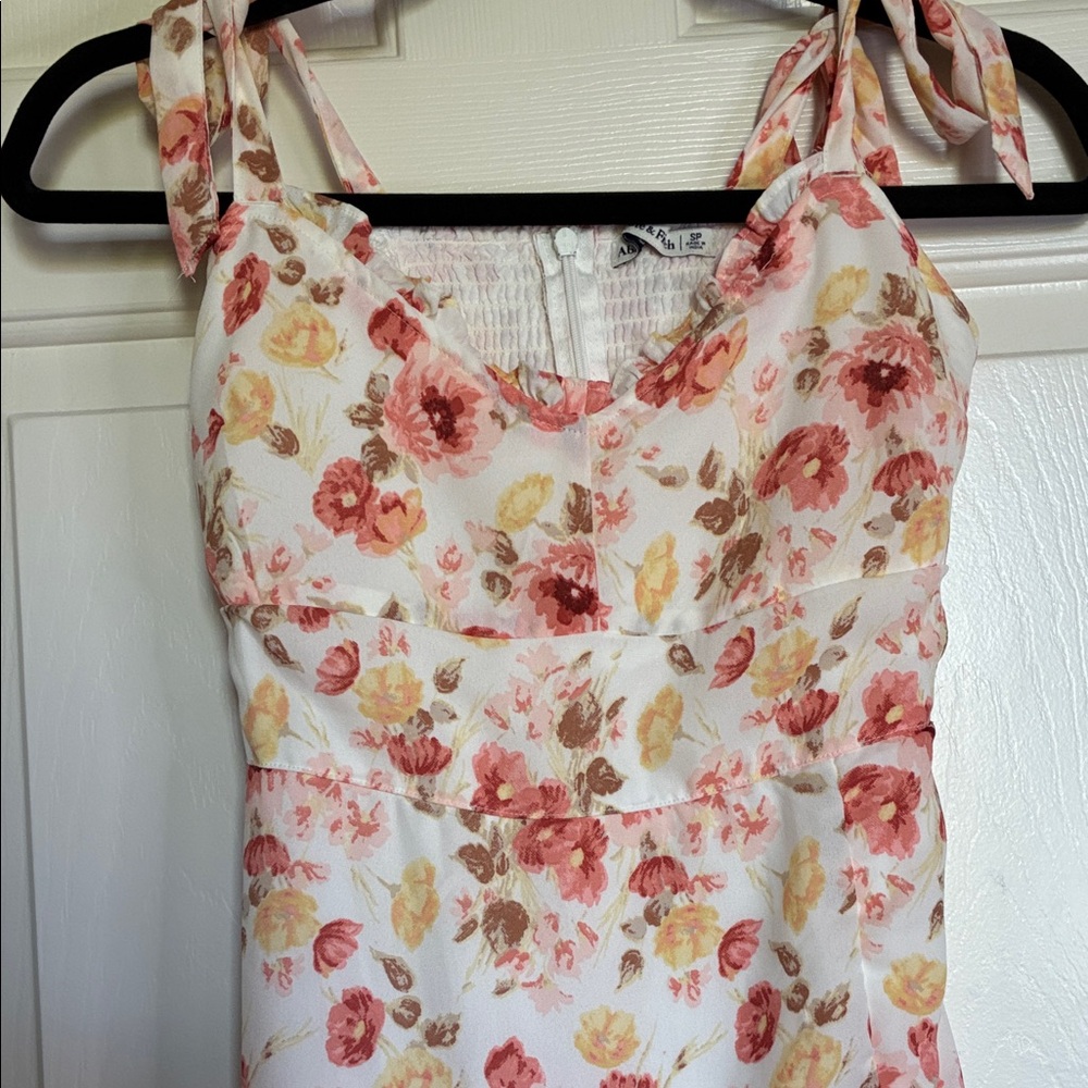 Abercrombie & Fitch Rose Print Midi Dress - Picture 3 of 7